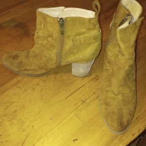Brown heeled boots size 7 and 1/2